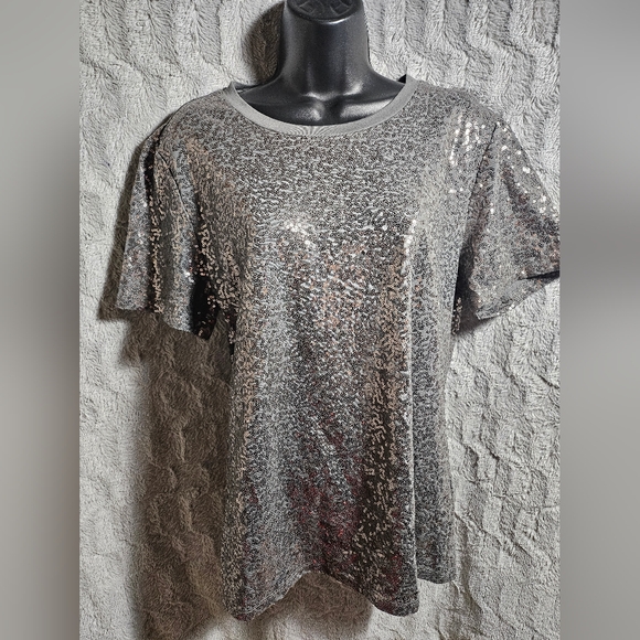 NWT DKNY Gray Scoop Neck Sequin T Shirt Large - Picture 2 of 7